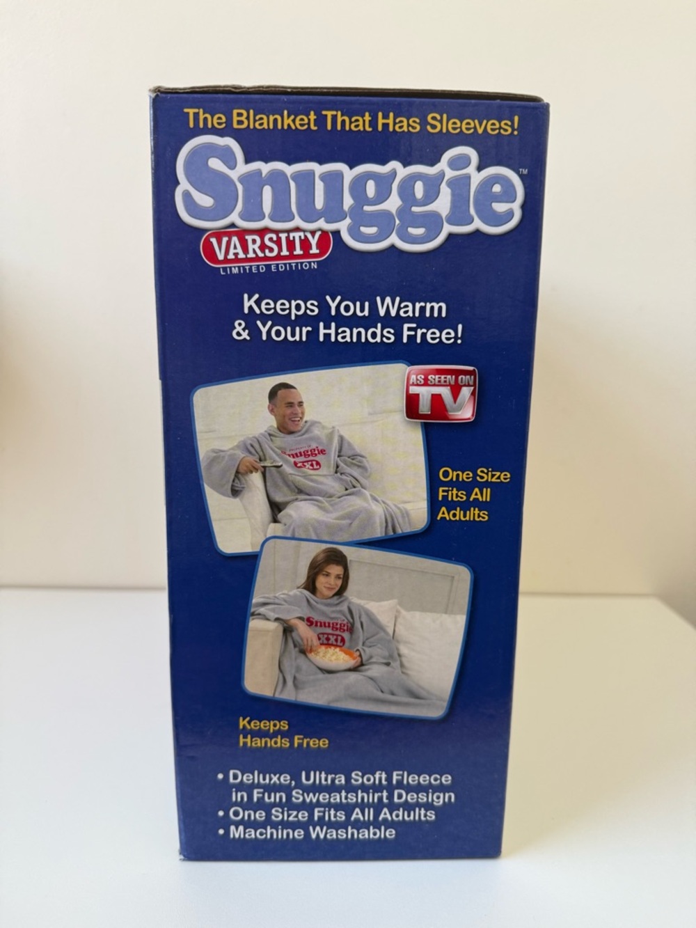Snuggie Varsity Grey Sleeve Blanket Boxed - Picture 4 of 6